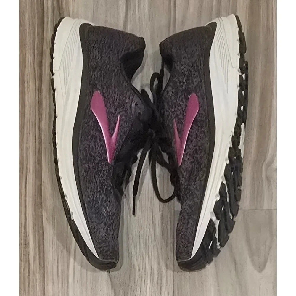 Brooks Women’s Black Anthem 2 Low Cut Athletic Running Sneakers Size 9